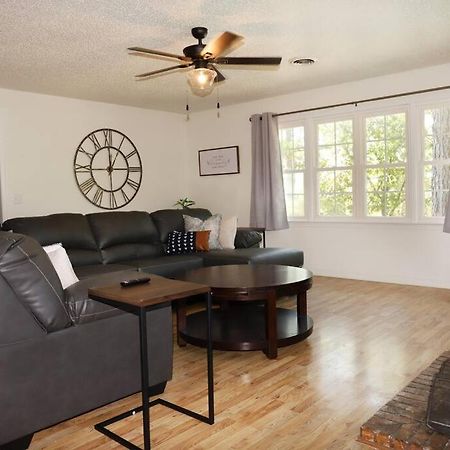 3 Bedroom Vacation Home Next To Silver Dollar City แบรนสัน ภายนอก รูปภาพ