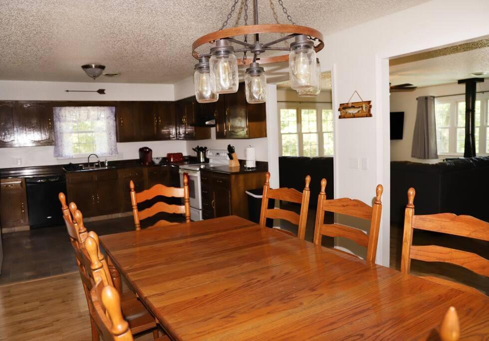3 Bedroom Vacation Home Next To Silver Dollar City แบรนสัน ภายนอก รูปภาพ